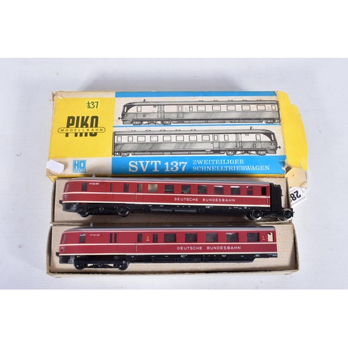 288 - A BOXED PIKO HO GAUGE D.B. CLASS VT 04 TWO CAR HIGH SPEED ARTICULATED RAILBUS SET, No.SVT137, both E... 