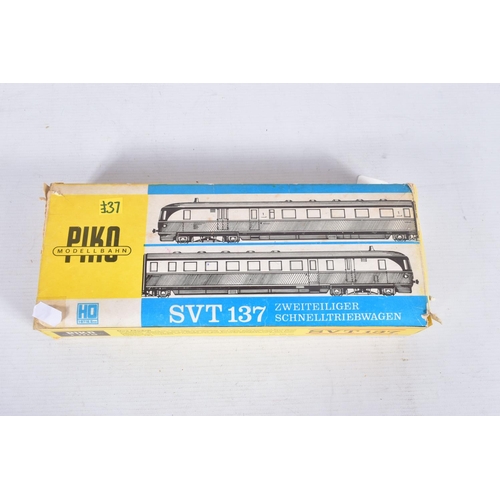 288 - A BOXED PIKO HO GAUGE D.B. CLASS VT 04 TWO CAR HIGH SPEED ARTICULATED RAILBUS SET, No.SVT137, both E... 