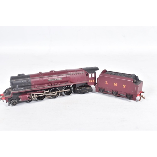 294 - AN UNBOXED WRENN RAILWAYS OO GAUGE DUCHESS CLASS LOCOMOTIVE AND TENDER, 'City of Birmingham' No.4623... 