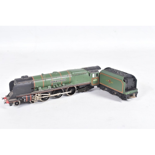 294 - AN UNBOXED WRENN RAILWAYS OO GAUGE DUCHESS CLASS LOCOMOTIVE AND TENDER, 'City of Birmingham' No.4623... 