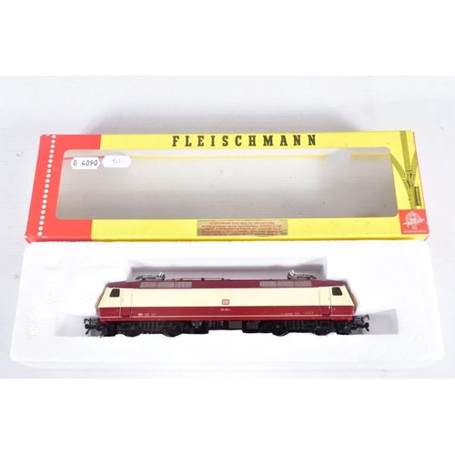 296 - FIVE BOXED HO GAUGE D.B. ELECTRIC LOCOMOTIVES, Class 103 (x 2) (4375), Lima Class 103 (208100LG), Fl... 