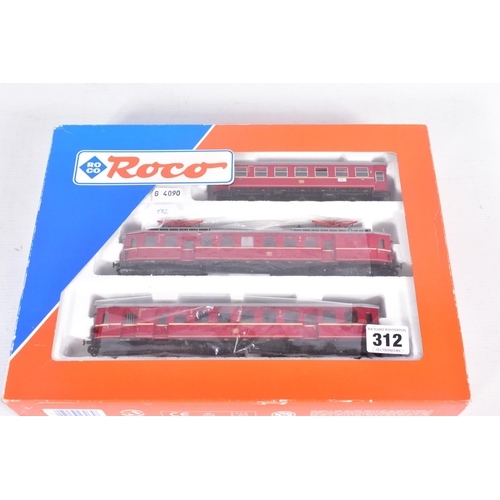 312 - A BOXED ROCO HO GAUGE D.B. CLASS ET 85 THREE CAR  E.M.U. SET, No.43065, all EX with unused accessory... 