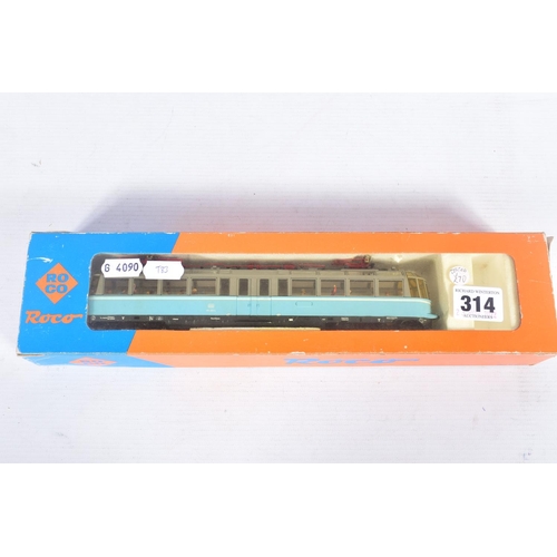 314 - TWO BOXED ROCO HO GAUGE D.B. GLASS TRAIN ELECTRIC RAILCARS, Class ET 91 No.43525 and Class 491 No.43... 