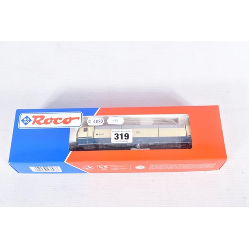 319 - TWO BOXED ROCO HO GAUGE D.B. ELECTRIC LOCOMOTIVES, Class 181, No.43693, Class 182, No.63685, both EX... 