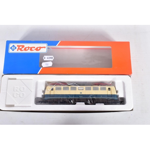 325 - FOUR BOXED ROCO HO GAUGE D.B. ELECTRIC LOCOMOTIVES, Class E41, No.43636, Class 112, No.04138S, Class... 