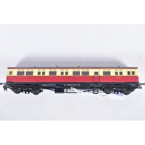 350 - A BOXED LIMA OO GAUGE G.W.R. RAILCAR, No.L205132, with a boxed G.W.R. Autotrailer (937318) and a sim... 