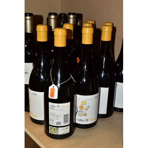 263 - WINE, eighteen bottles of Spanish Red Wine comprising nine bottles of ALTOS R PIGEAGE 2017 Rioja, 15... 