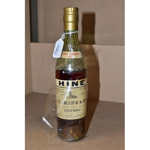 291 - HINE GRANDE CHAMPAGNE COGNAC 1914, 70% proof, fill level 11cm from top, seal intact, original cellop... 