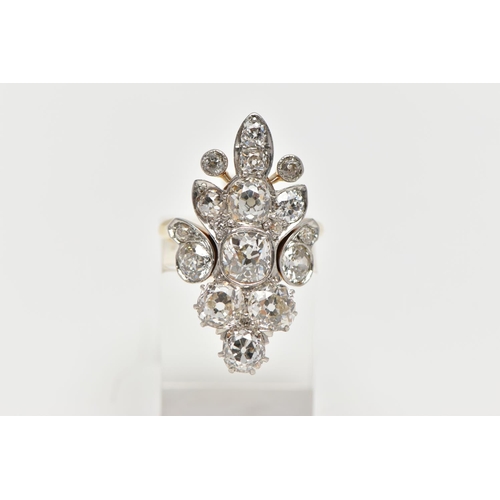 1 - AN EARLY 20TH CENTURY DIAMOND DRESS RING, comprised of seventeen old cut diamonds ranging in size, p... 