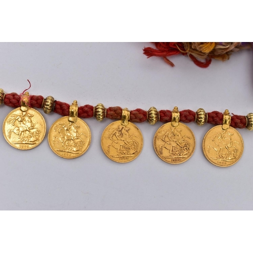 24 - A SOVEREIGN COIN NECKLACE, designed as a series of twenty one full sovereign coins, each sovereign m... 