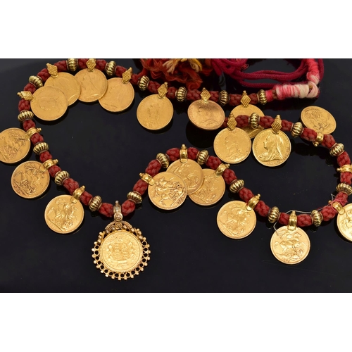 24 - A SOVEREIGN COIN NECKLACE, designed as a series of twenty one full sovereign coins, each sovereign m... 