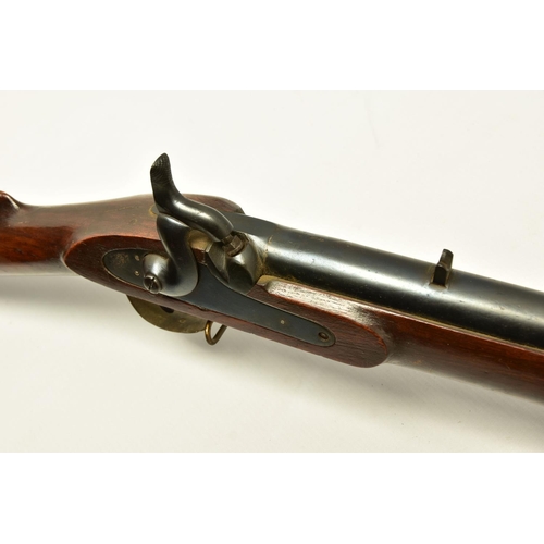 324 - AN ANTIQUE 11 BORE 3 BAND PERCUSSION SMOOTH BORE MUSKET BASED ON THE DESIGN OF THE P53 ENFIELD RIFLE... 