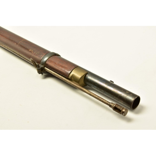 324 - AN ANTIQUE 11 BORE 3 BAND PERCUSSION SMOOTH BORE MUSKET BASED ON THE DESIGN OF THE P53 ENFIELD RIFLE... 