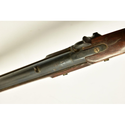 324 - AN ANTIQUE 11 BORE 3 BAND PERCUSSION SMOOTH BORE MUSKET BASED ON THE DESIGN OF THE P53 ENFIELD RIFLE... 