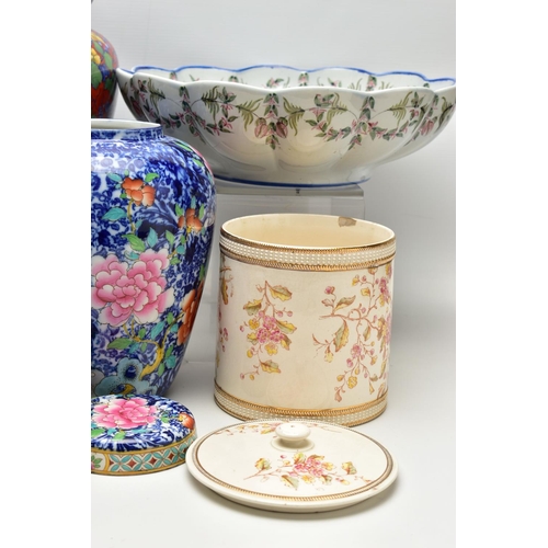 151 - A GROUP OF CERAMICS, to include two Wedgwood & Co Lily pattern blue and white meat plates, approxima... 