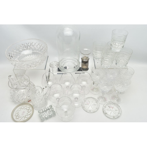 152 - A GROUP OF CUT CRYSTAL AND GLASSWARE, comprising five cut crystal whisky glasses, five cut crystal w... 