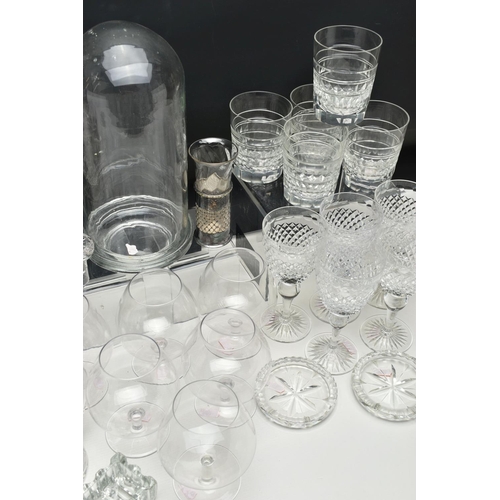 152 - A GROUP OF CUT CRYSTAL AND GLASSWARE, comprising five cut crystal whisky glasses, five cut crystal w... 