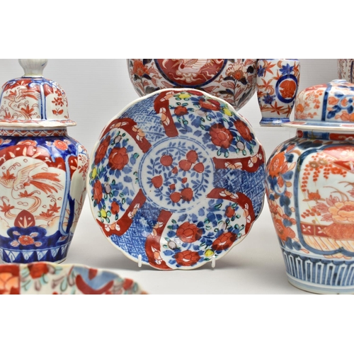 156 - A GROUP OF LATE 19TH AND EARLY 20TH CENTURY JAPANESE IMARI PORCELAIN, the majority with damage and i... 