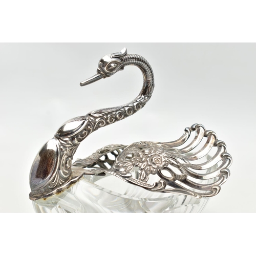 61 - A LATE 20TH CENTURY CUT GLASS AND SILVER SWAN TRINKET BOX, repousse decoration to the head and neck,... 