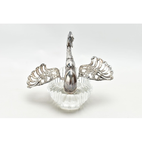 61 - A LATE 20TH CENTURY CUT GLASS AND SILVER SWAN TRINKET BOX, repousse decoration to the head and neck,... 