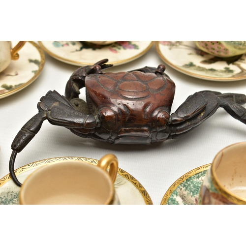 162 - A JAPANESE BRONZE OKIMONO CRAB WITH ARTICULATED CLAWS AND LEGS, Meiji period, brown patina, unmarked... 