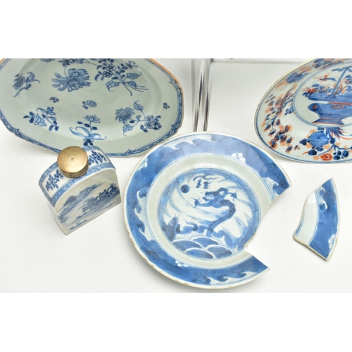 166 - A GROUP OF LATE 18TH AND 19TH CENTURY CHINESE PORCELAIN, comprising an 18th century blue and white t... 