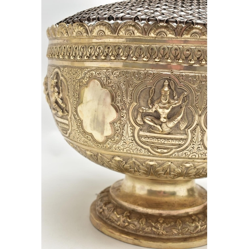 95 - A LATE 19TH / EARLY 20TH CENTURY INDIAN WHITE METAL ROSE BOWL, repousse decorated with a rim of lune... 