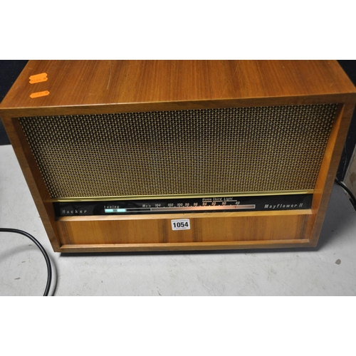 1054 - A VINTAGE BUSH DAC.90A BAKELITE RADIO (refurbished with IEC connector to rear) and a Hacker Mayflowe... 