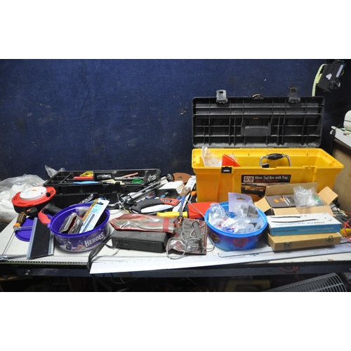 1058 - A PLASTIC TOOLBOX AND A BAG CONTAINING TOOLS, including an RS voltage tester, multimeter, a Stanley ... 