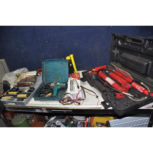 1105 - A SELECTION OF AUTOMOTIVE TOOLS, including a cased Sealey RE97/10.v3 10 tonne Hydraulic Body Repair ... 