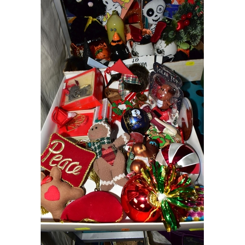 469 - SEVEN BOXES OF CHRISTMAS DECORATIONS AND ORNAMENTS, to include sixteen Christmas themed mugs, Christ... 