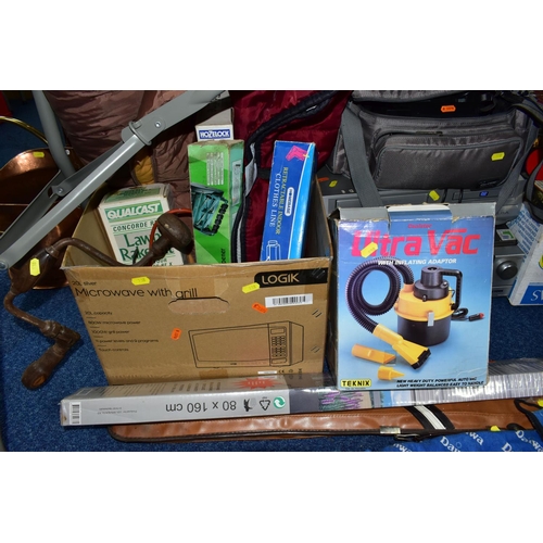 538 - THREE BOXES OF ASSORTED SUNDRIES, to include a boxed set of Prinzsound Pro 5AA headphones, a pair of... 