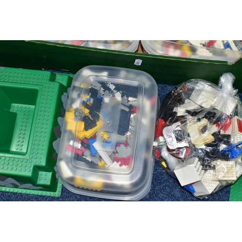 546 - A QUANTITY OF ASSORTED LOOSE LEGO, with instruction leaflets for various sets including from the Med... 