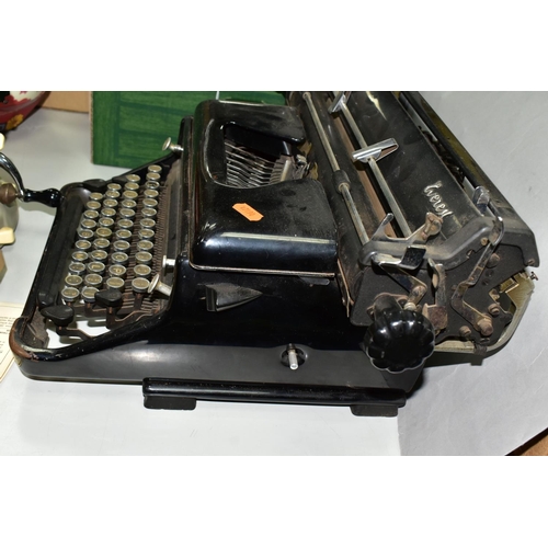 556 - OFFICE EQUIPMENT, an Everest model ST manual typewriter, made in Italy, a Lago Calc. Inc. electronic... 