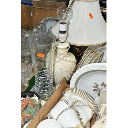 560 - SIX BOXES AND LOOSE CERAMICS, GLASS WARES AND SUNDRY ITEMS, to include a pale grey unused Mason Cash... 