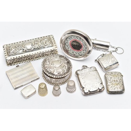 135 - A SMALL BOX OF ASSORTED SILVER AND WHITE METAL, to include a silver rectangular form trinket box, em... 