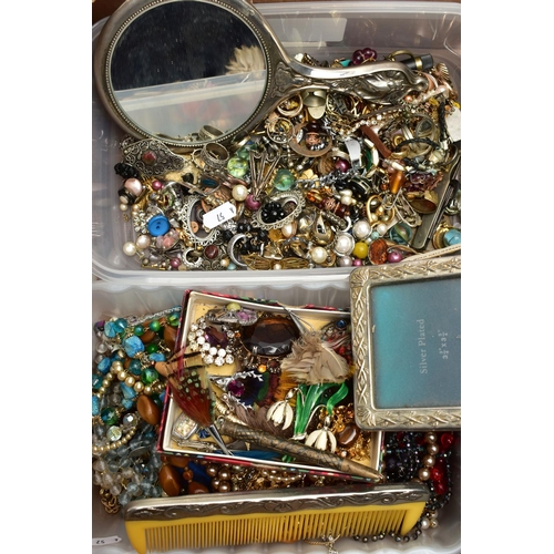 143 - A BOX OF ASSORTED COSTUME JEWELLERY, a large quantity of jewellery, to include a selection of Scotti... 