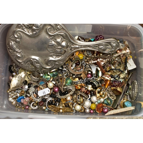 143 - A BOX OF ASSORTED COSTUME JEWELLERY, a large quantity of jewellery, to include a selection of Scotti... 