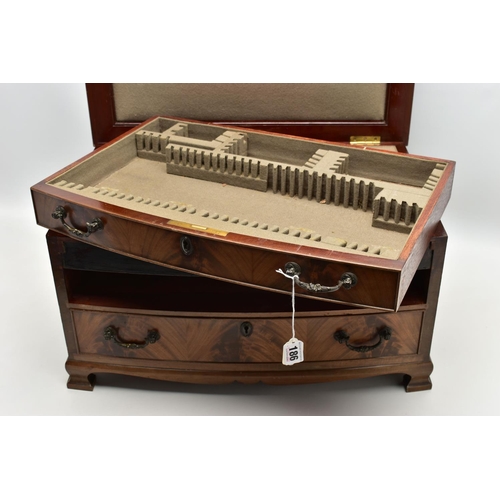 186 - AN EMPTY MAHOGANY CANTEEN, open top with key and two draws, raised on four small feet