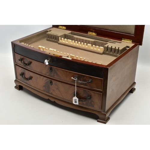 186 - AN EMPTY MAHOGANY CANTEEN, open top with key and two draws, raised on four small feet