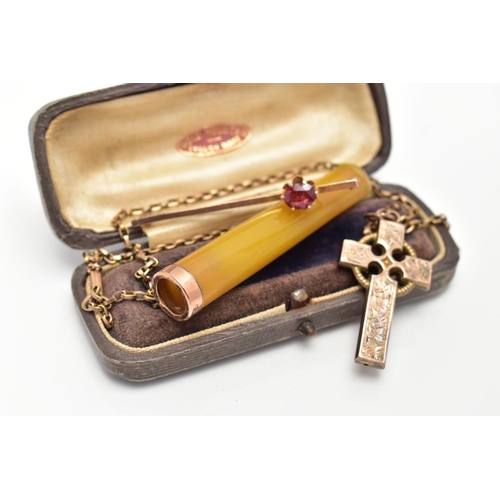 30 - AN EARLY 20TH CENTURY GOLD PENDANT AND CHAIN, A GEMSET BAR BROOCH AND A CHEROOT, the first a rose to... 