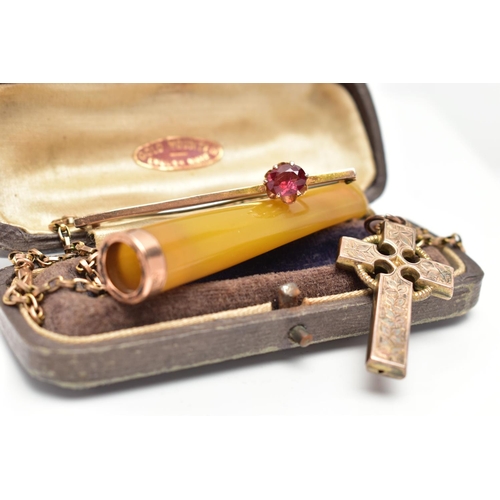 30 - AN EARLY 20TH CENTURY GOLD PENDANT AND CHAIN, A GEMSET BAR BROOCH AND A CHEROOT, the first a rose to... 