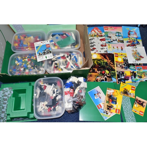 546 - A QUANTITY OF ASSORTED LOOSE LEGO, with instruction leaflets for various sets including from the Med... 