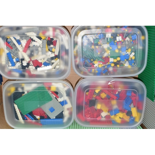 546 - A QUANTITY OF ASSORTED LOOSE LEGO, with instruction leaflets for various sets including from the Med... 