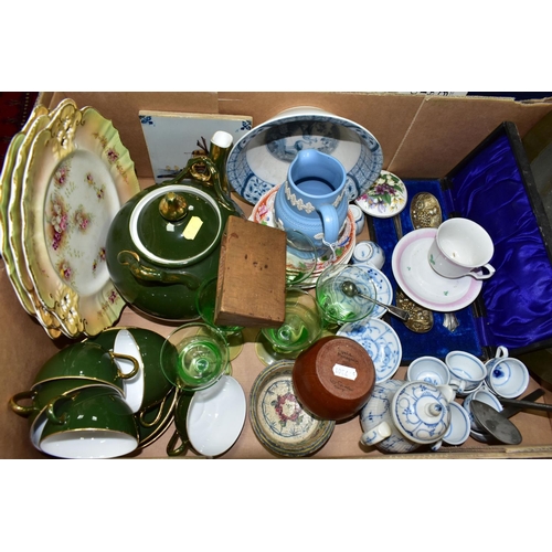 550 - ONE BOX OF ASSORTED CERAMICS, to include three Ivory Blush Carlton ware plates, a Dudson blue Jasper... 