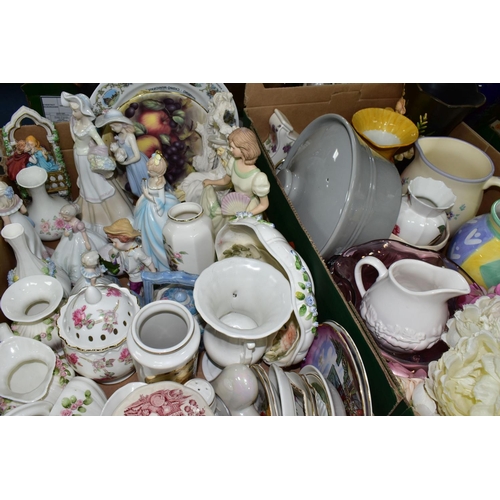 560 - SIX BOXES AND LOOSE CERAMICS, GLASS WARES AND SUNDRY ITEMS, to include a pale grey unused Mason Cash... 