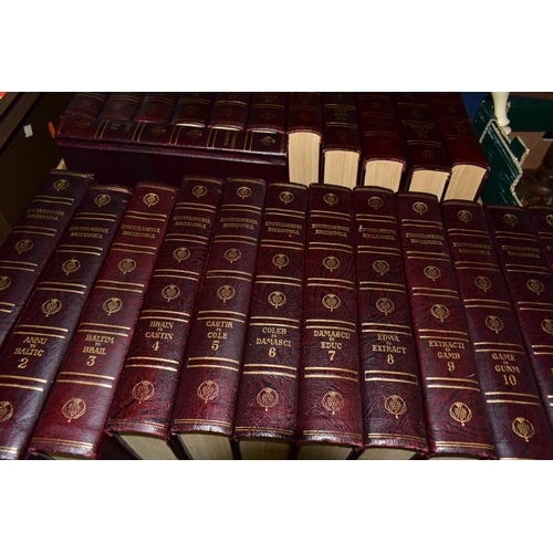 526 - ENCYCLOPAEDIA BRITANNICA, twenty-four volumes complete with index (2 boxes)