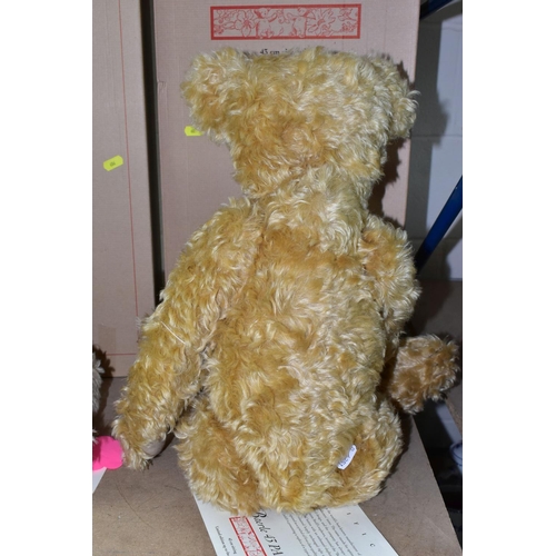 605 - STEIFF, A 'BAERLE 43 PAB 1904' LIMITED EDITION TEDDY BEAR, the fully jointed body is covered in a go... 