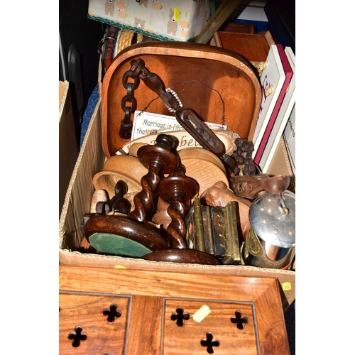 650 - THREE BOXES AND LOOSE TREEN, METALWARES AND SUNDRY ITEMS, to include an E Thomas and Williams Ltd mi... 