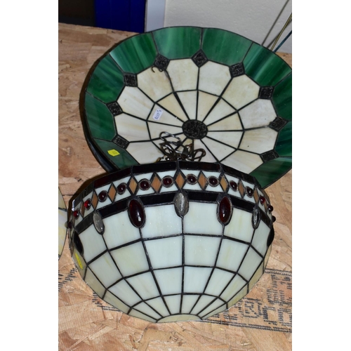 653 - A GROUP OF GLASS LIGHTSHADES, LIGHT FITTINGS AND AN OIL LAMP, comprising three leaded glass ceiling ... 